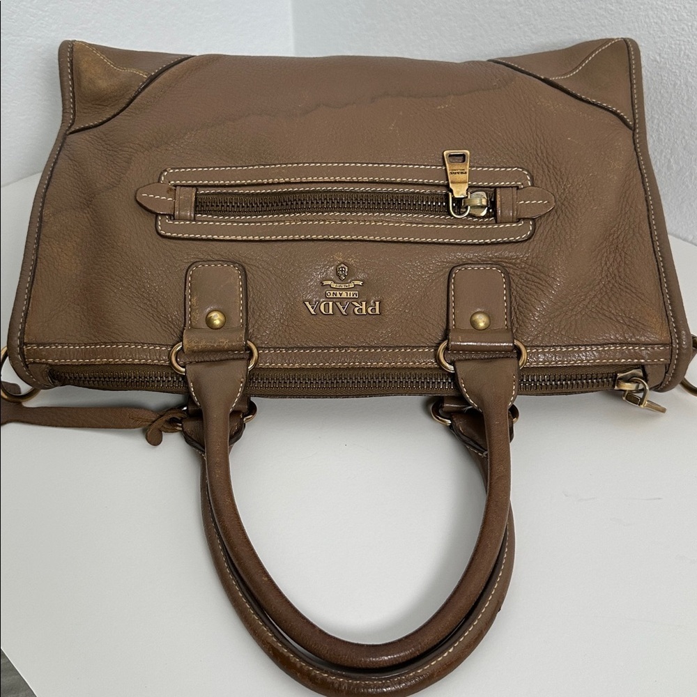 💯Authentic Prada Leather Handbag🍀 - Picture 13 of 17